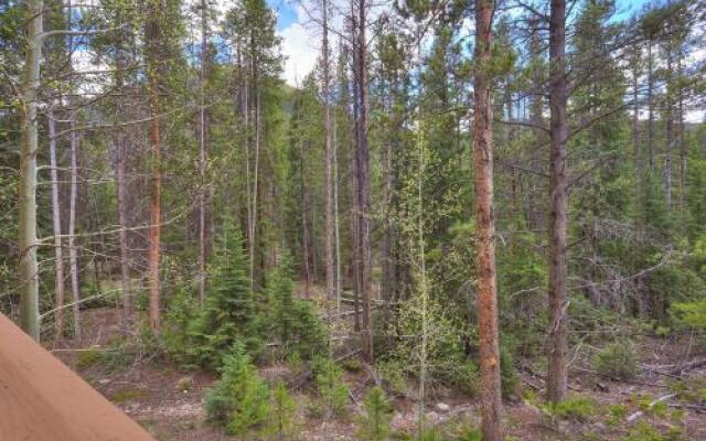 8757 Trappers Crossing Condo