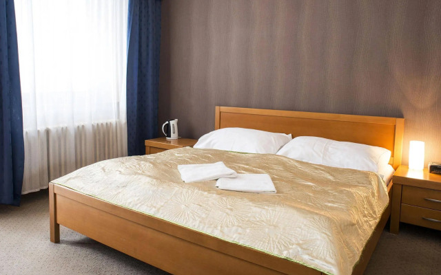 Film Hotel