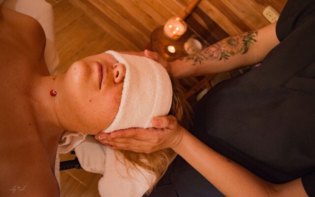 Essence Arenal Spa & Yoga
