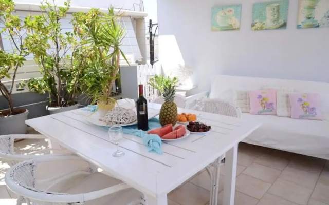 Maisonette Near Beach & City Center
