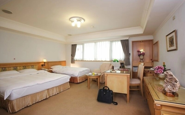 Kingdom Hotel
