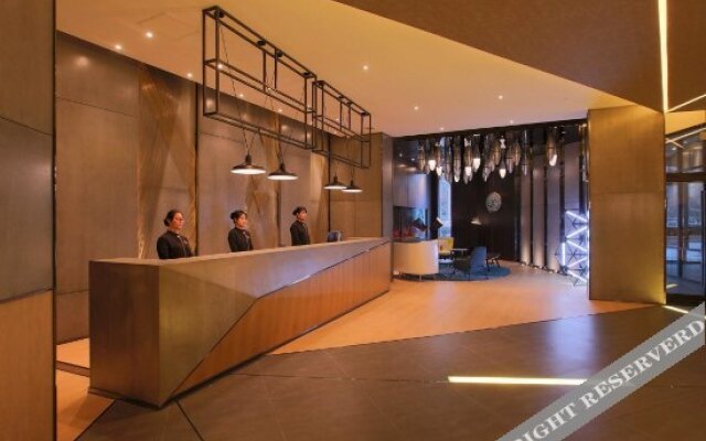 Orange Hotel (Qingdao North Railway Station Xinduxin)