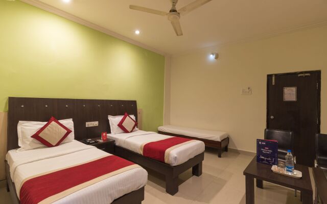 OYO 9796 Hotel Alekhya Residency