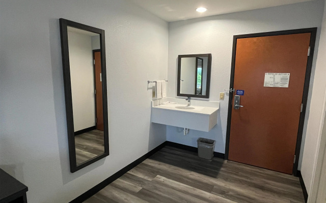 Motel 6 Urbana, IL