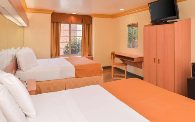H3 Inn & Suites LAX Airport