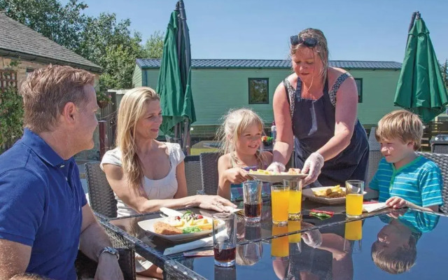 Springhouse Country Park