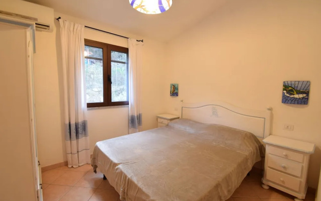 Casa Irene With Balcony In Budoni