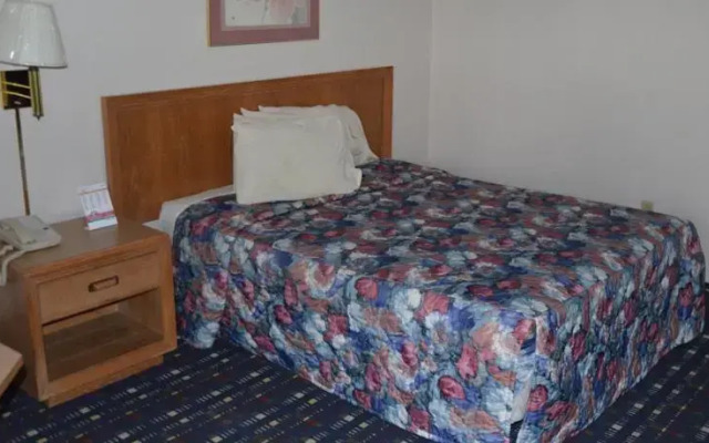 Colonial Inn