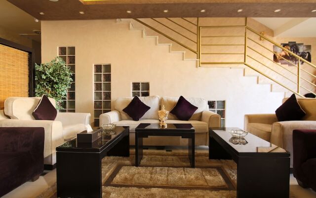 Lilium Hotel