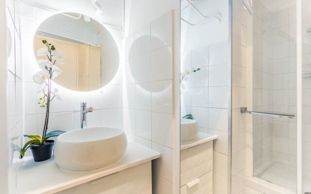 République - Le Marais Apartment