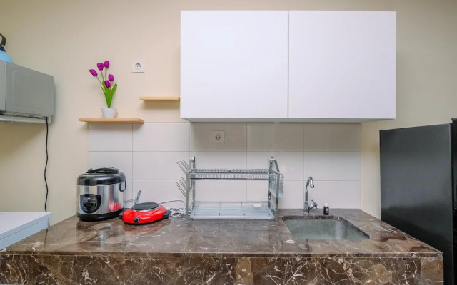 Nice And Elegant Studio Apartment At Nine Residence