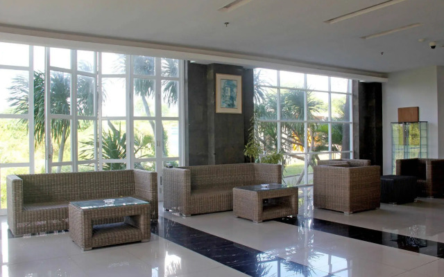 RedDoorz near Dreamland Beach Uluwatu