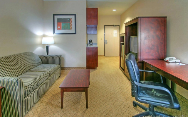 Holiday Express & Suites Portales by IHG