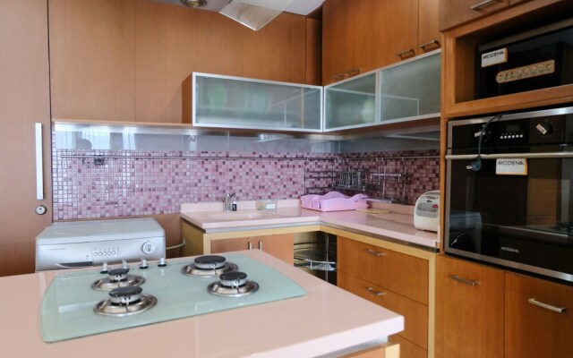 Spacious 3Br At Dago Butik Apartment