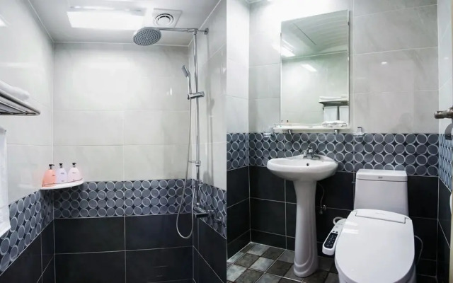 Seogwipo Beach Hotel