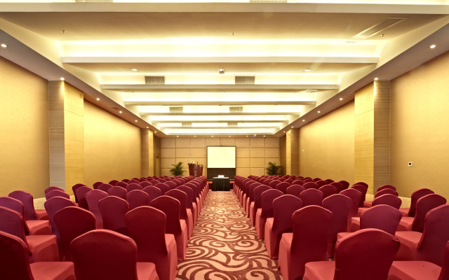 Guangzhou Pearl River International Hotel （Yijing Lu Metro Station）