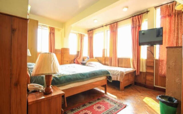 Seven Seas Hotel