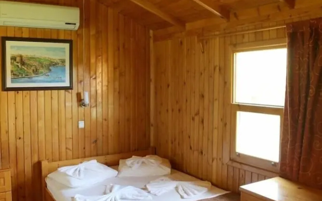 Arkadas Otel