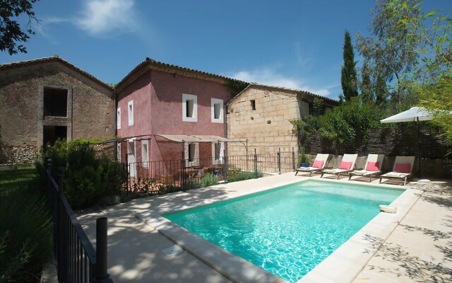 Mas des Oules - Maisons et appartements