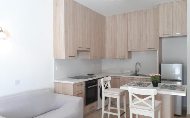 Sun sea B102 apartment by the beach