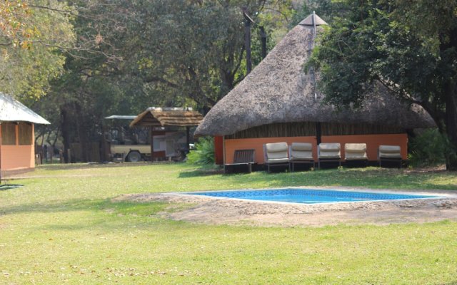 Ndhovu Safari Lodge - Campground