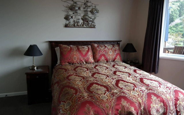 Sounds Vista Bed and Breakfast