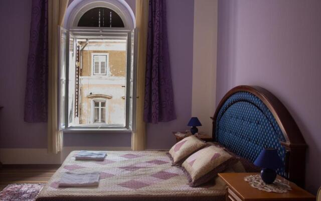Rooms Cristal Roche