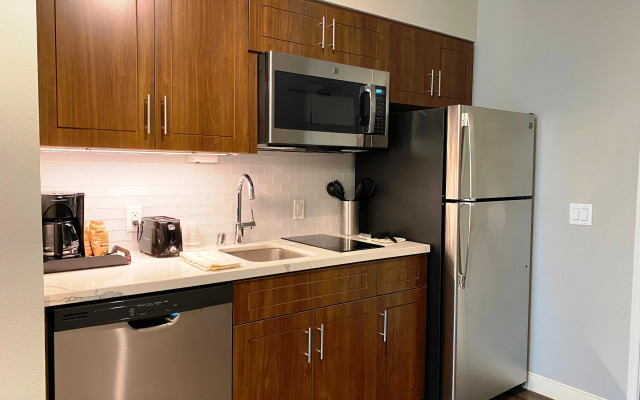 Staybridge Suites Long Beach Airport by IHG