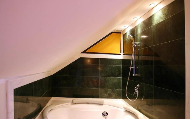 Vigo Hotel