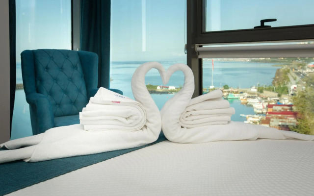 Marina Green Residence & Hotel