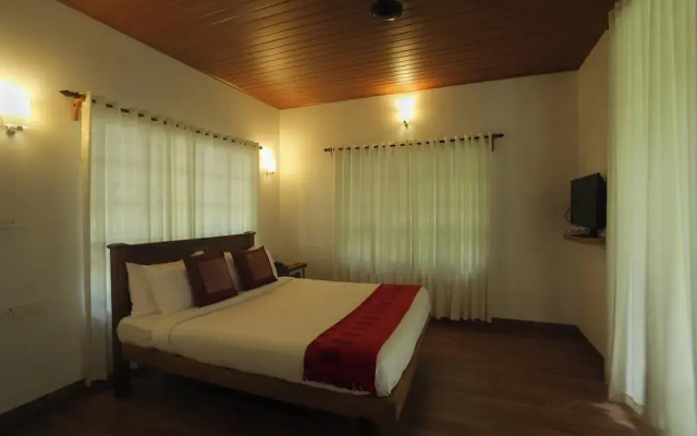 Palmgrove Lake Resort