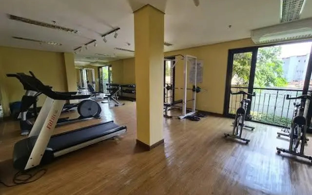 Spacious Condo Unit @ Paseo Verde at Real