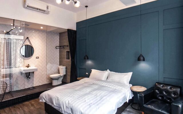 The Gatsby Apartment