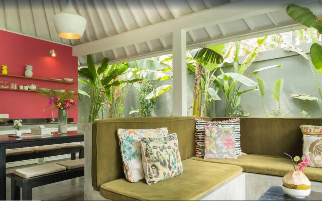 Gili Khumba Villas