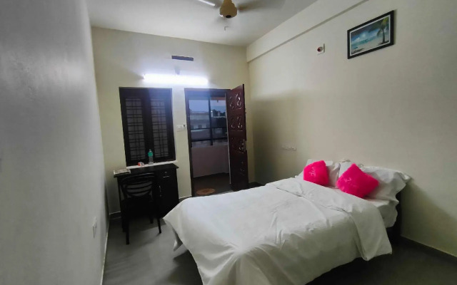 OYO 90096 Jinnens Tourist Home
