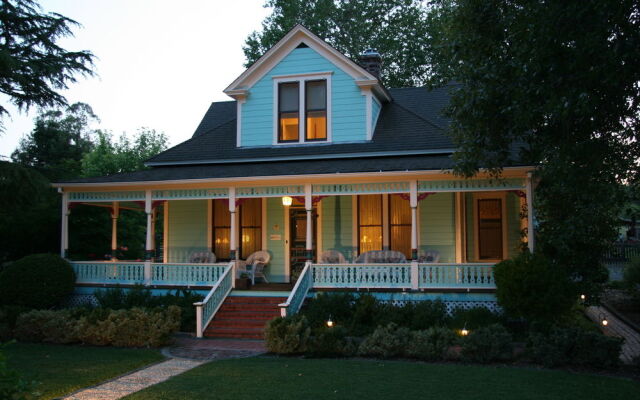 Case Ranch Inn