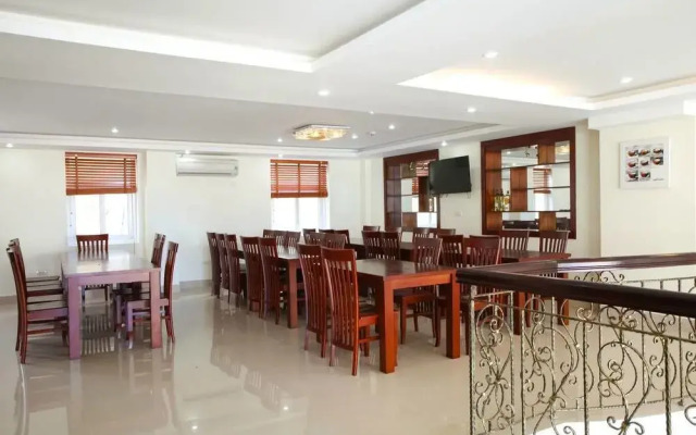 Platinum Beach Hotel & Apartment
