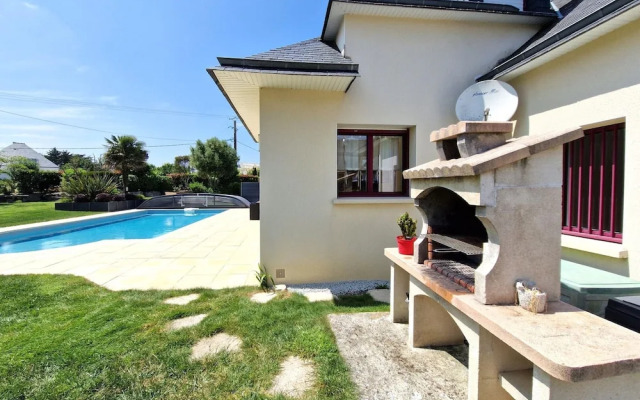 Holiday Villa With Pool in Sarzeau