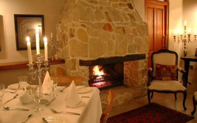 Jemimas Hospitality, Bunker on Bailie