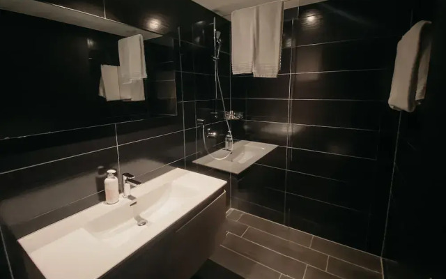IIP Apartments - Self Check In