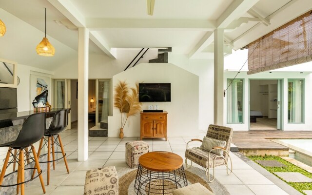 Villa Oceana 3BR By Azure- Pool, Netflix, Wifi, Parking