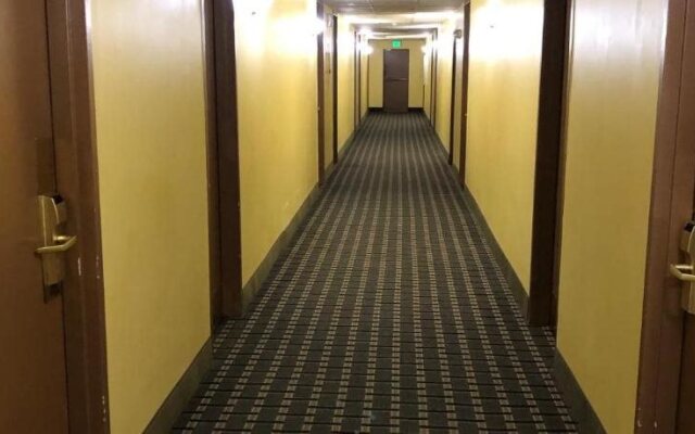 Honeyspot Motor Lodge