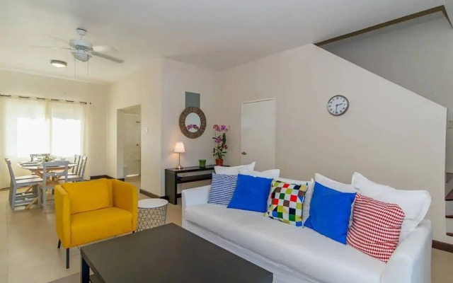Nianna Coral Bay Deluxe Townhouse 1