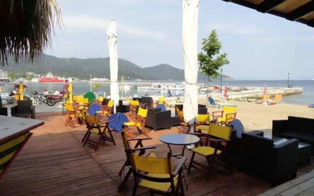 Captain's Beach Boutique Apartments