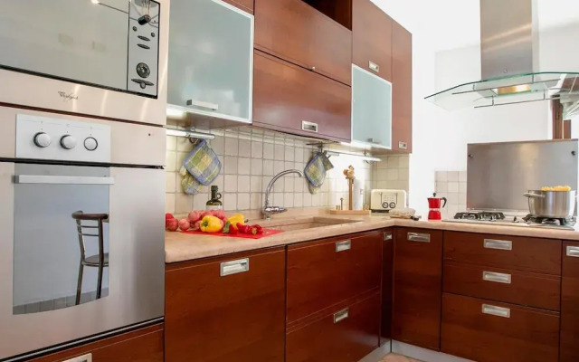 Paulie Apartment in Riva del Garda