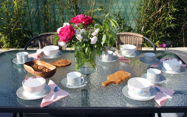 Calypso - newly equiped, with separate entrance and parking