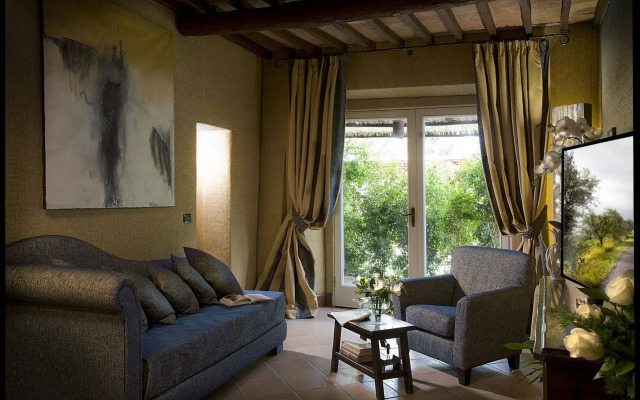 Castel Porrona Relais & Spa