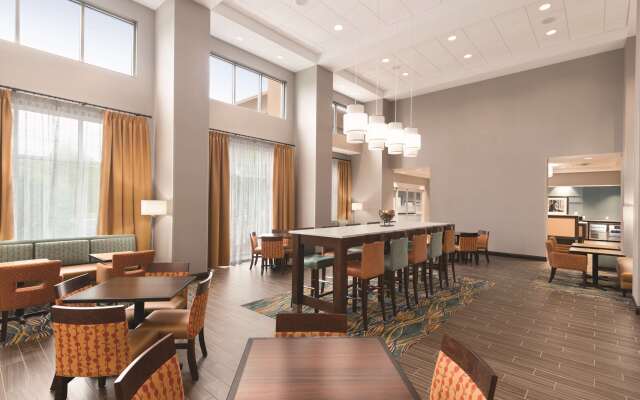 Hampton Inn & Suites Deland
