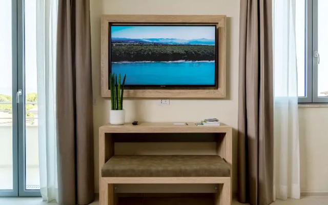 Palace Lido Hotel Suites