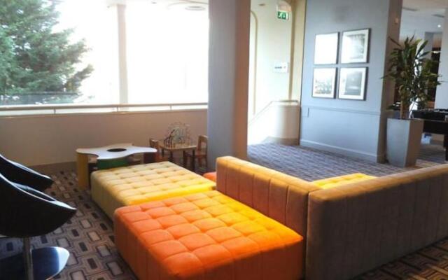 Airport Inn Gatwick